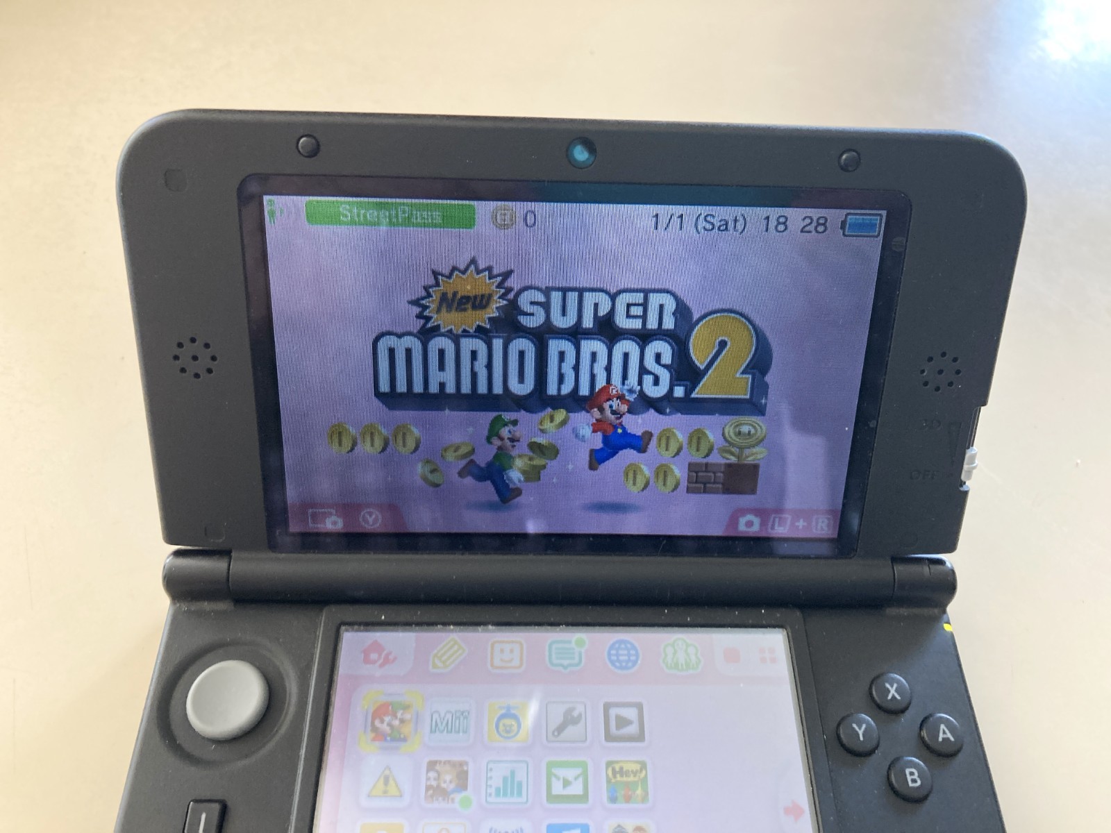 Nintendo 3DS XL With Charger – Manual – Stylus and 2 games – Tested Works