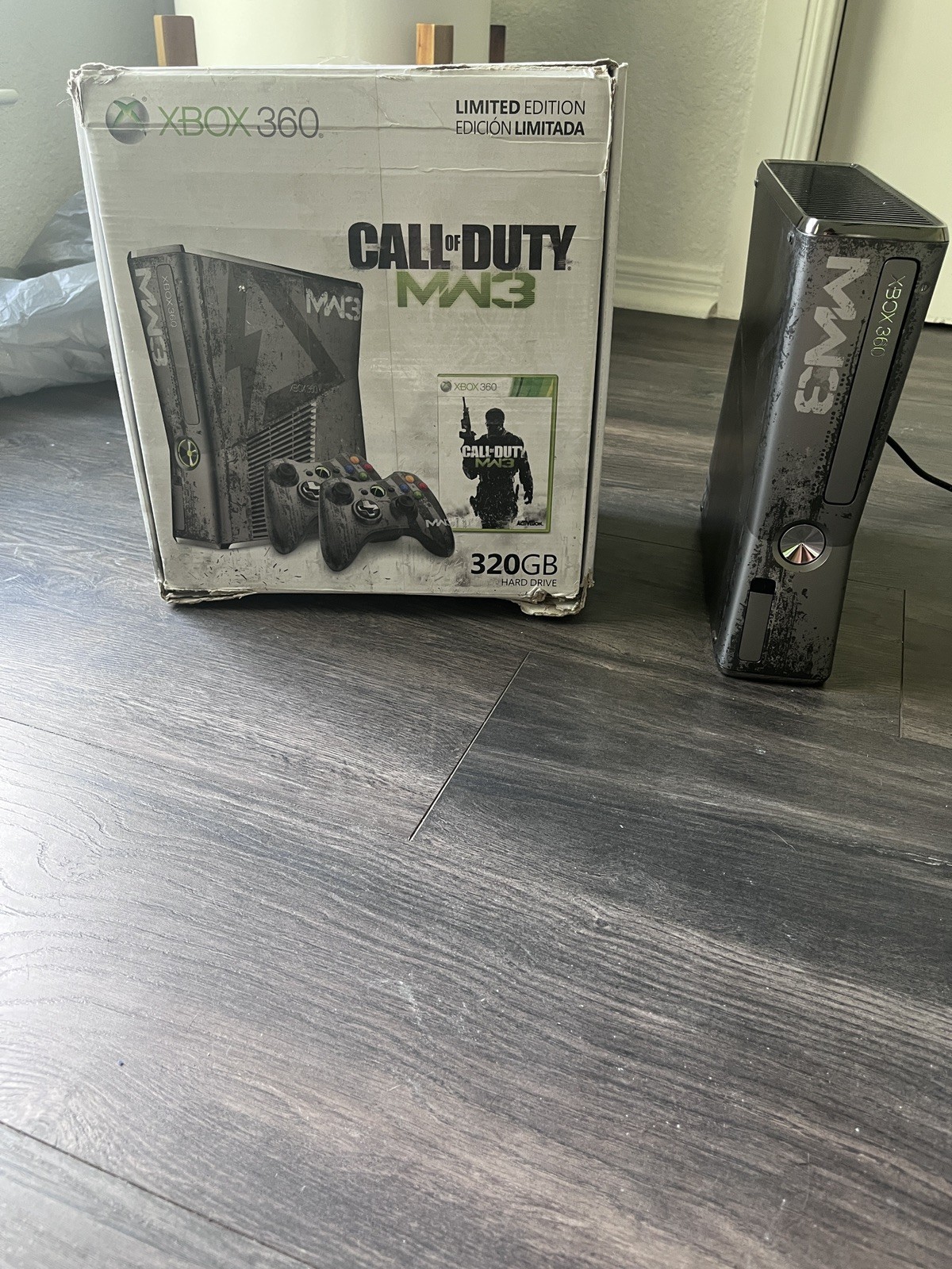 Microsoft Xbox 360 S Modern Warfare 3 Limited Edition Console with Controller