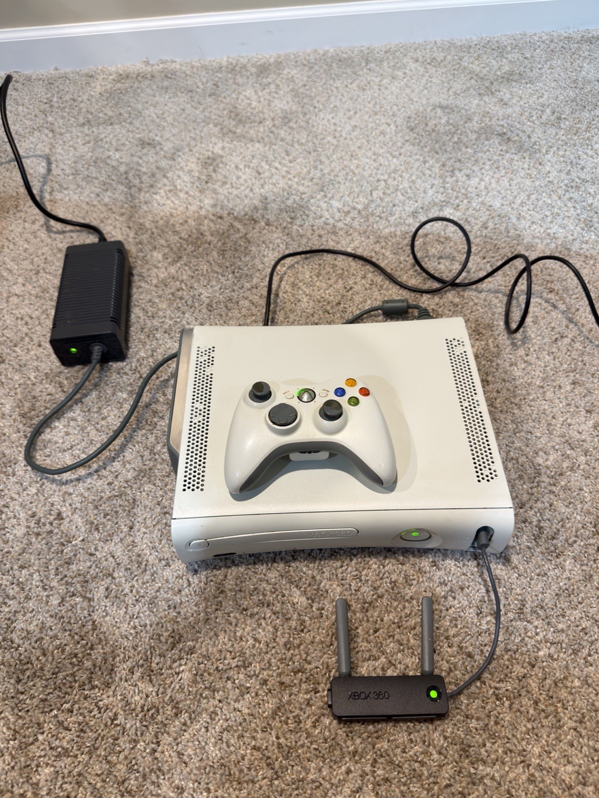 Microsoft Xbox 360 original console 164 MB + 13.8 GB Drive- White – Tested/works