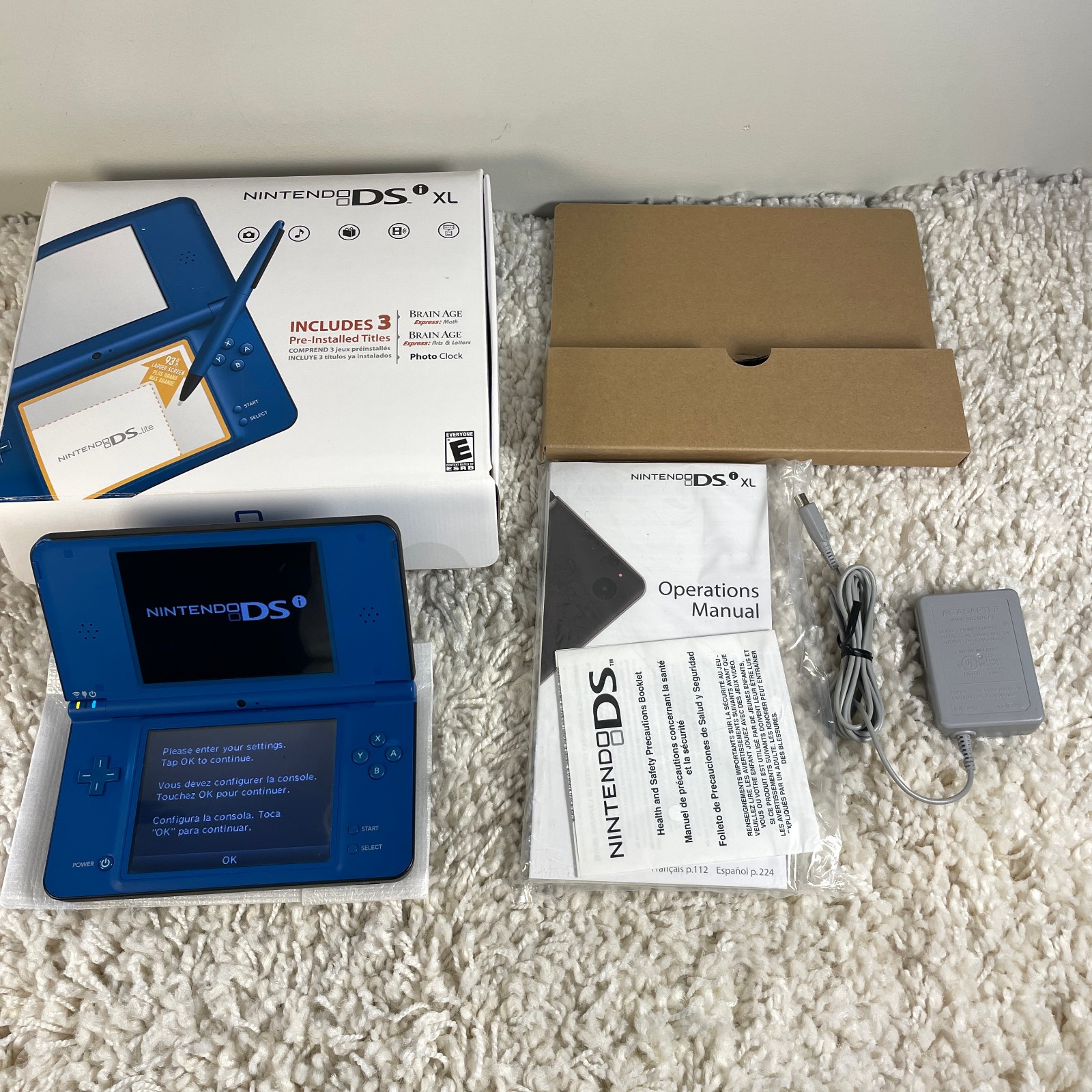 Nintendo DSi XL Midnight Blue Handheld Console System UTL-001 Complete in Box