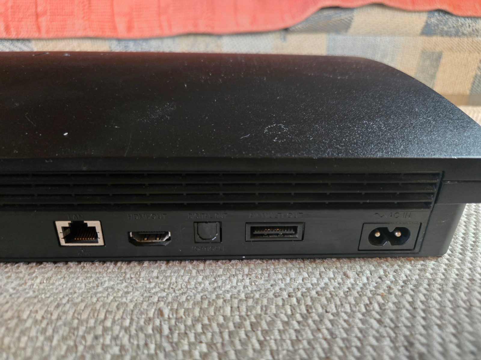 Sony PlayStation 3 Slim 160GB PS3 Console CECH-3001A With OEM Controller TESTED