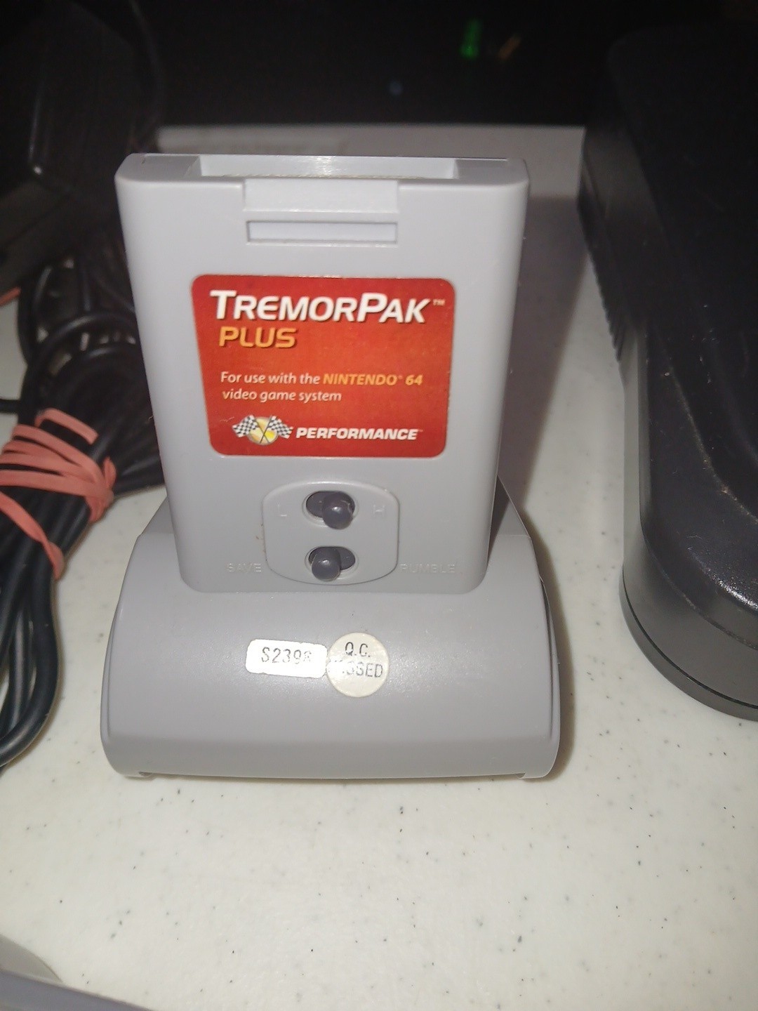 Nintendo 64 Console Bundle – Jump Pak, 2 Controllers, Cables – TESTED