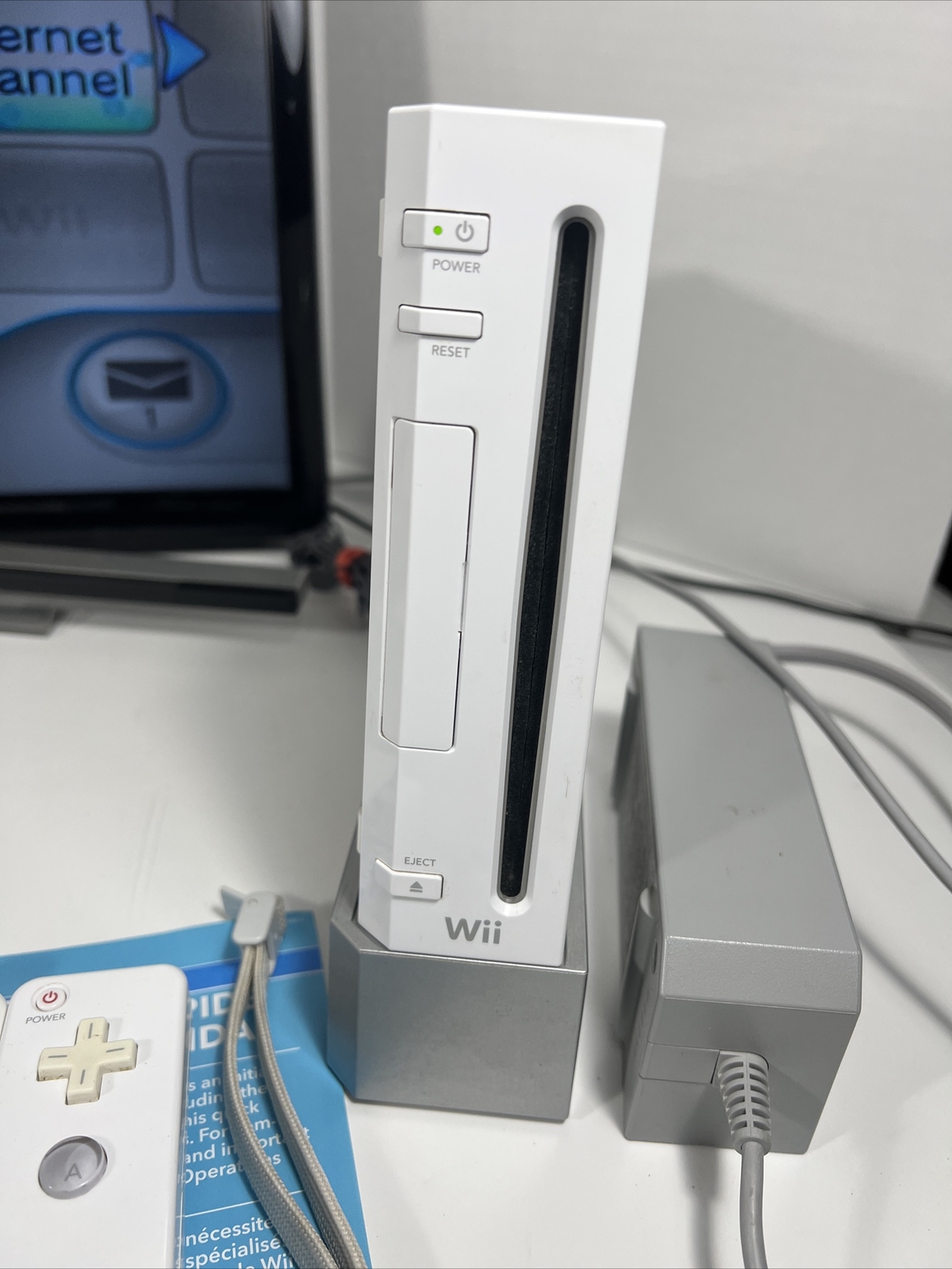 Nintendo Wii Console RVL-001 Bundle W/ 2 Controllers, Sensor, Cords, TESTED!!!