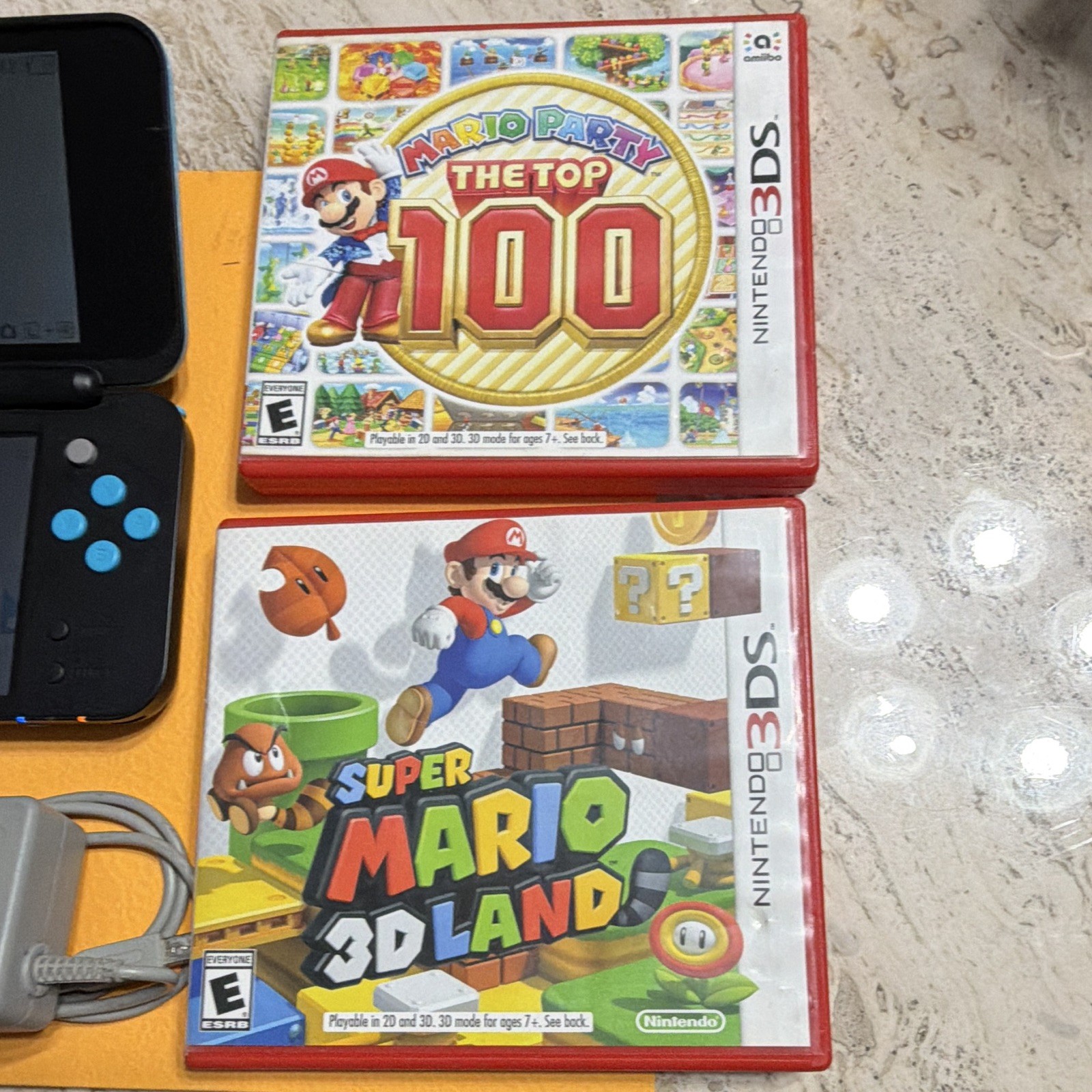 Nintendo 2DS XL Black/Blue Console w/ Charger Touchscreen Headphone Jack