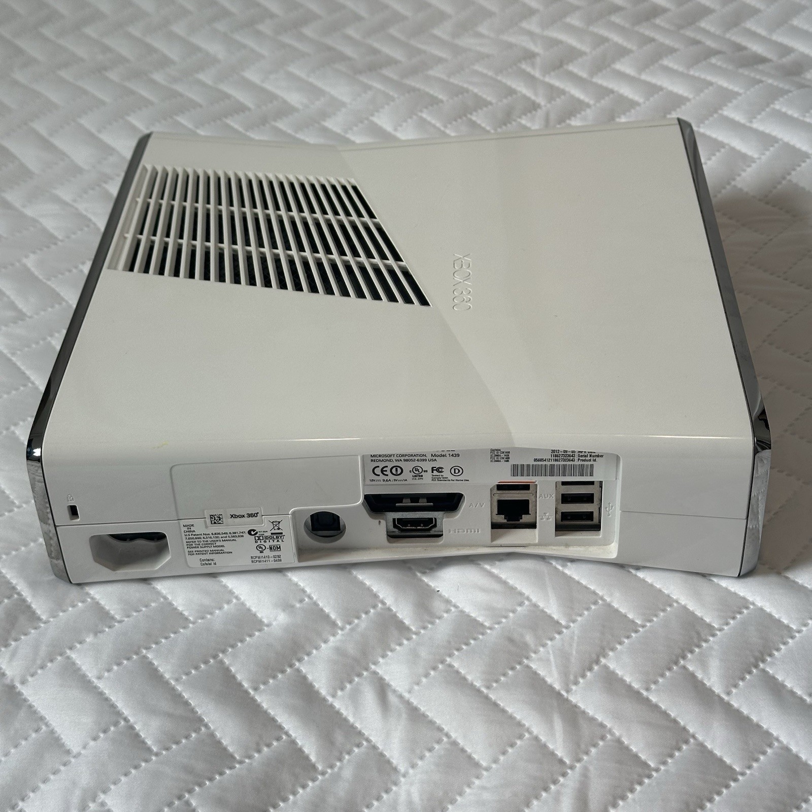 Microsoft Xbox 360 Slim White Console (Tested)