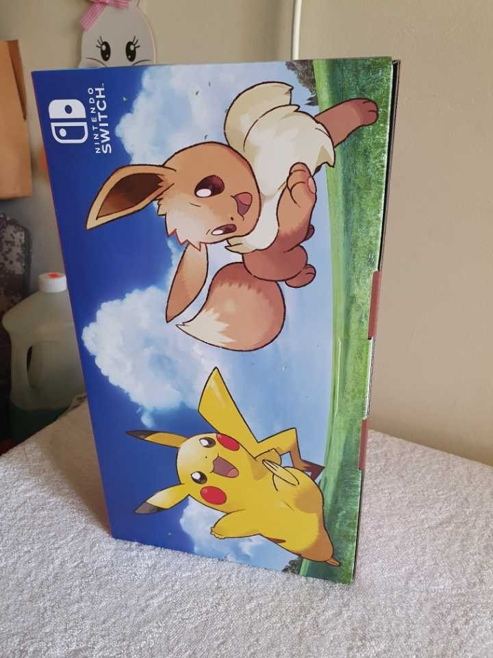Nintendo Switch Pokemon Console Let’s Go Pikachu! + Poke Ball Plus Edition