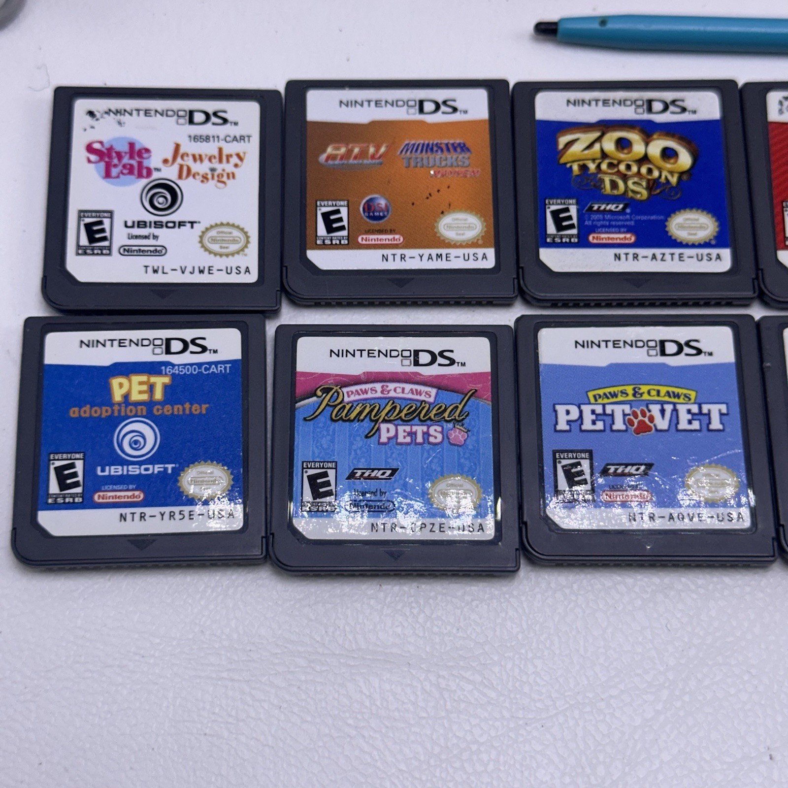 NINTENDO DSi Hot Pink Handheld Game Console With 12 Games Charger