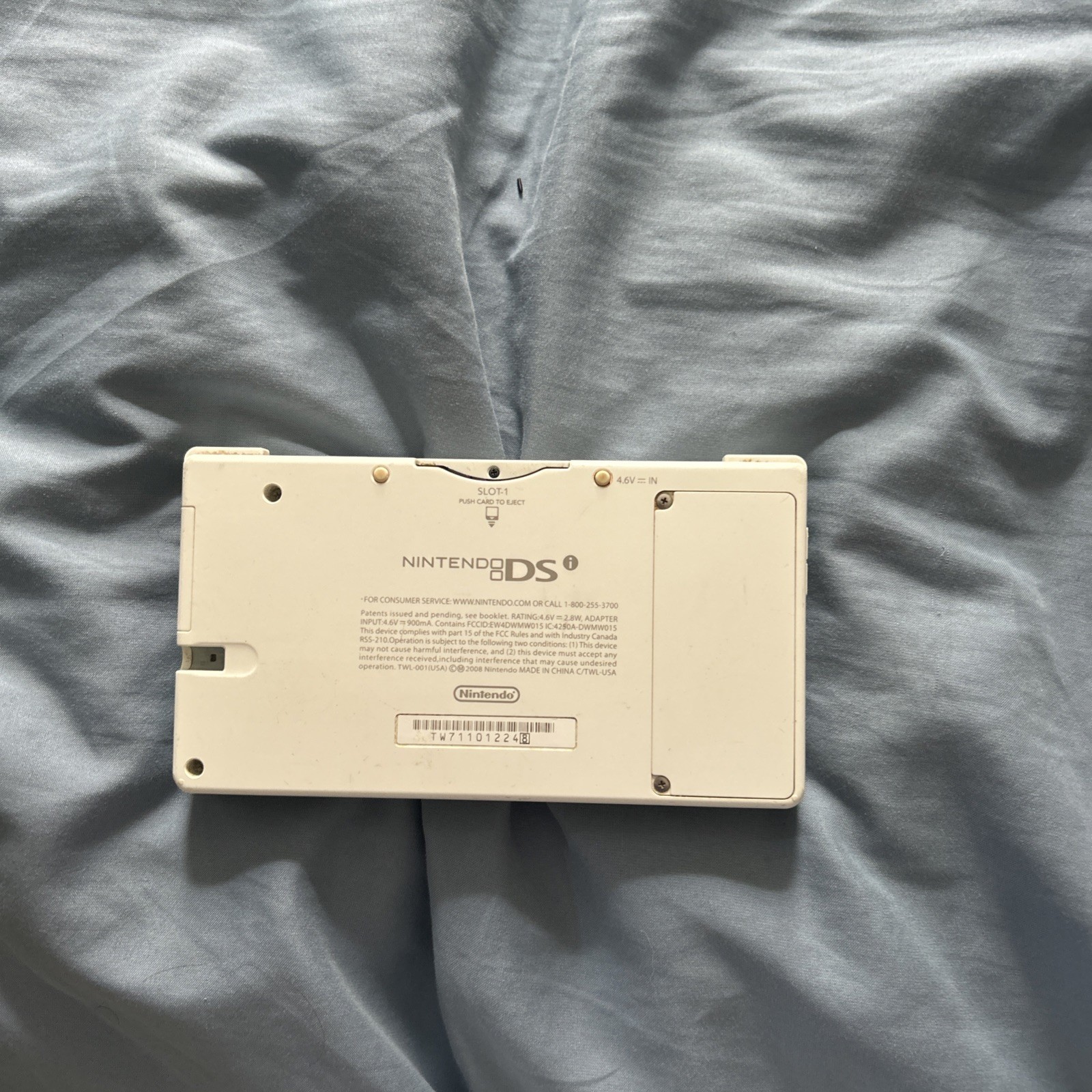 Nintendo DSi White Handheld Console System TWL-001 No Charger —Tested