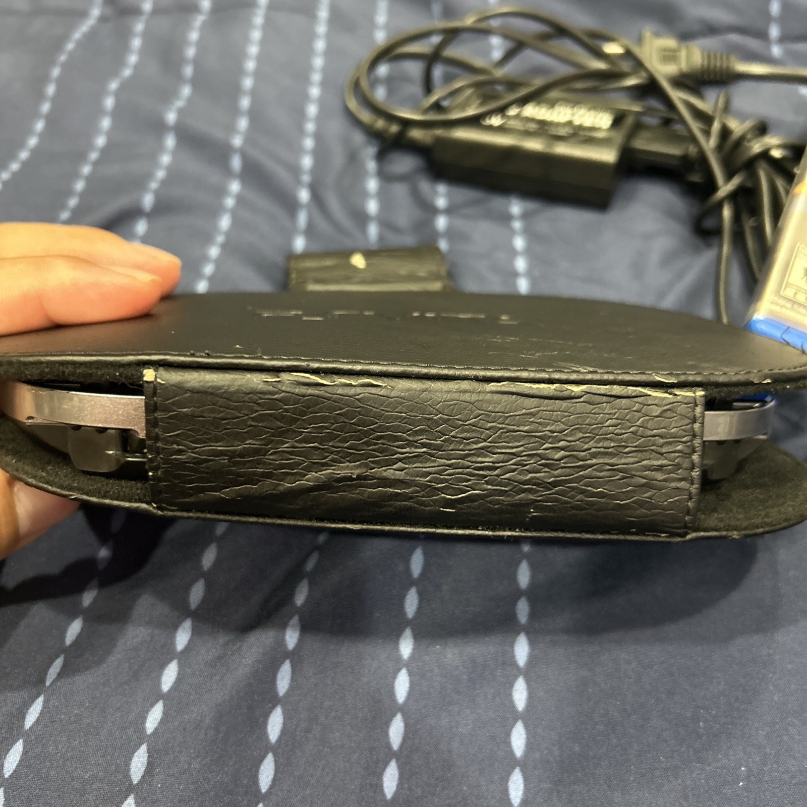 Sony PlayStation Vita PCH-1001 Black With Game And Charger Used.