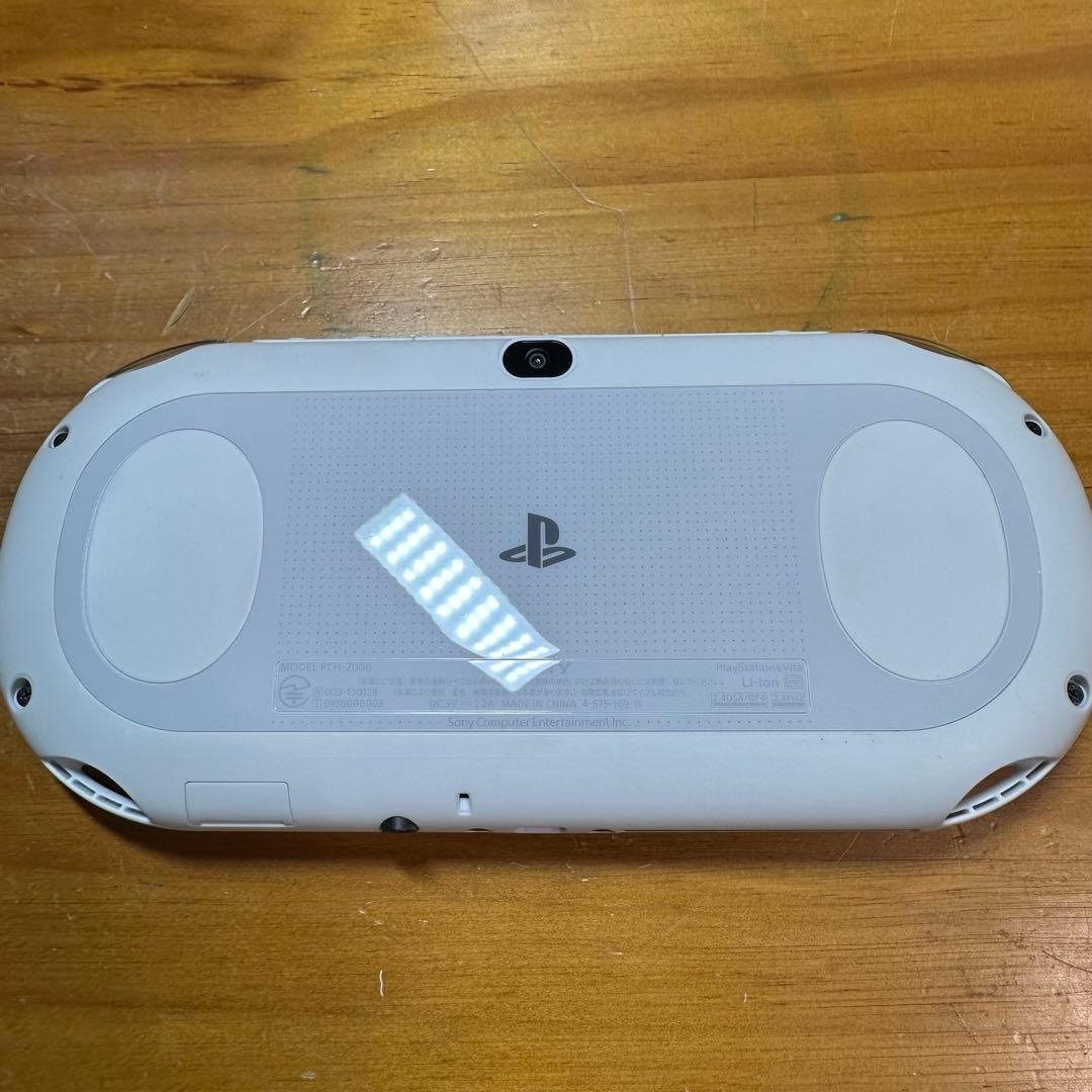PSVita 2000 Console Glacier White 6254 From Japan