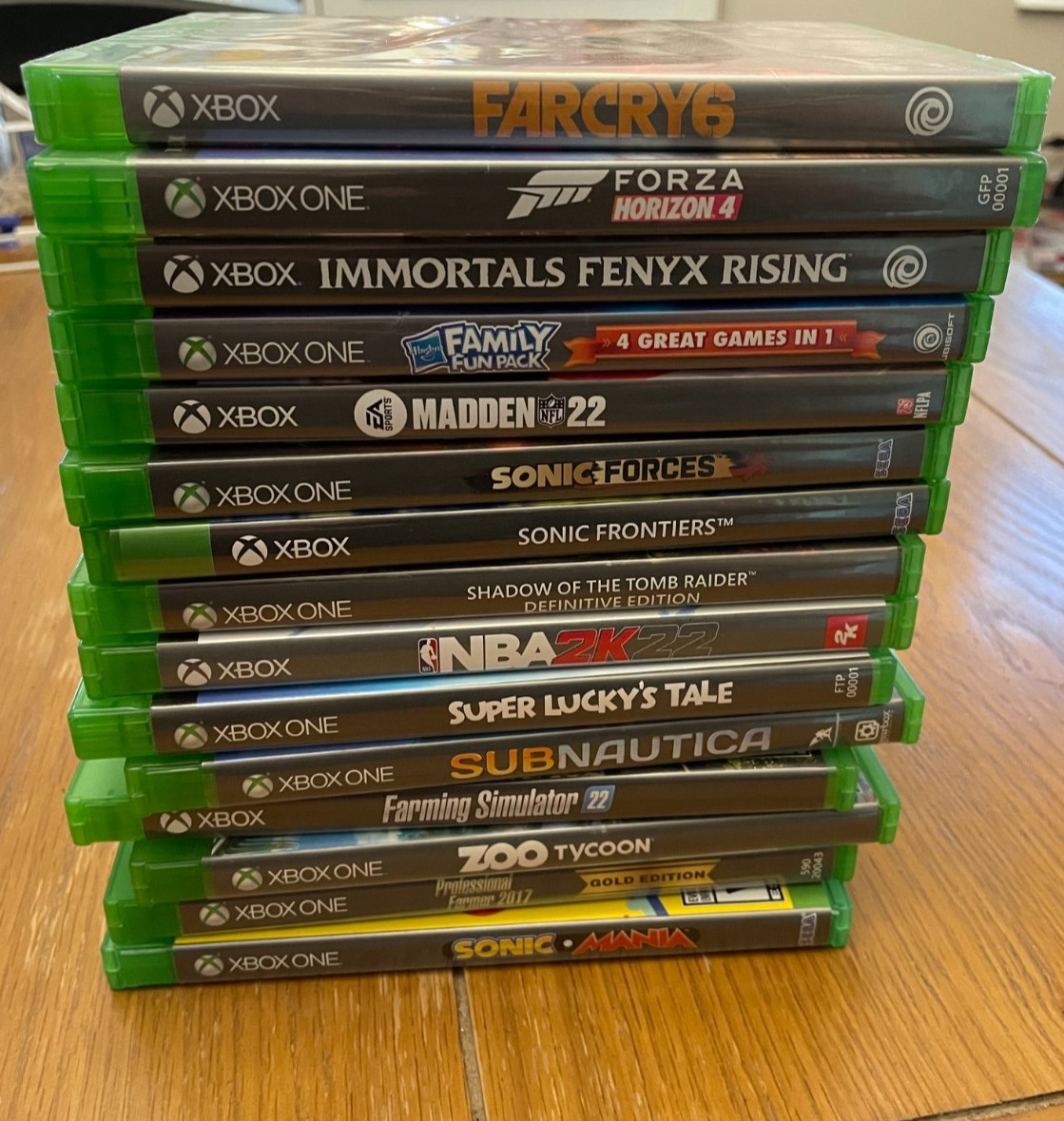 Xbox Series X Console Mega Bundle – 15 Games, 3 Controllers – See Description