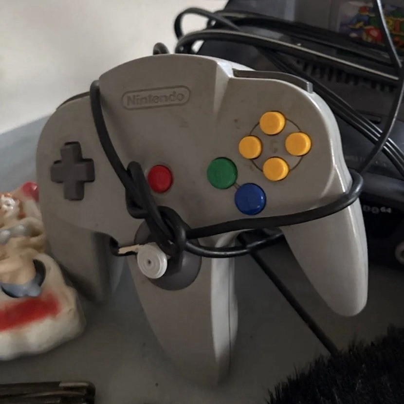 Nintendo 64 Console Gray with Controller Component RCA Home Console