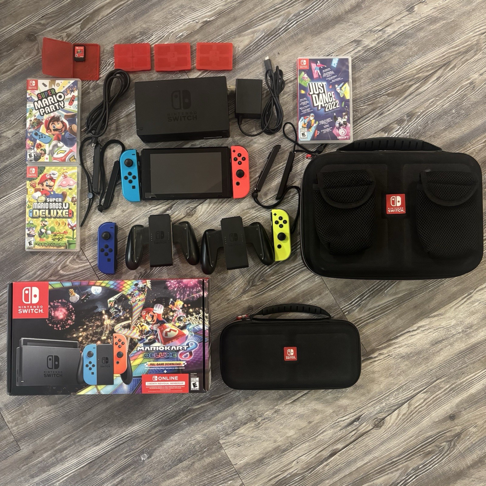 Nintendo Switch Mario Kart 8 Bundle w/ 4 Extra Games, Xtra Controllers & Storage