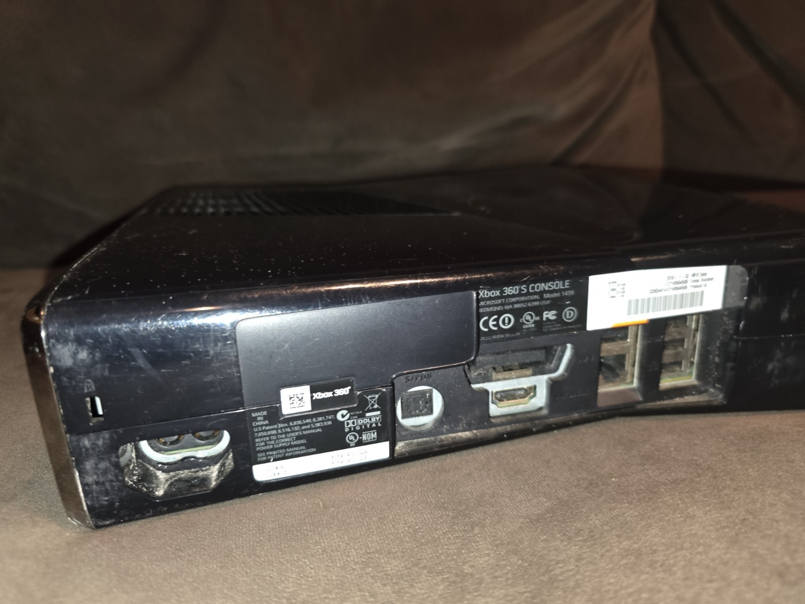 Microsoft Xbox 360 S Model 1439 With 250g HDD 2010 TRINITY MOTHERBOARD For Parts