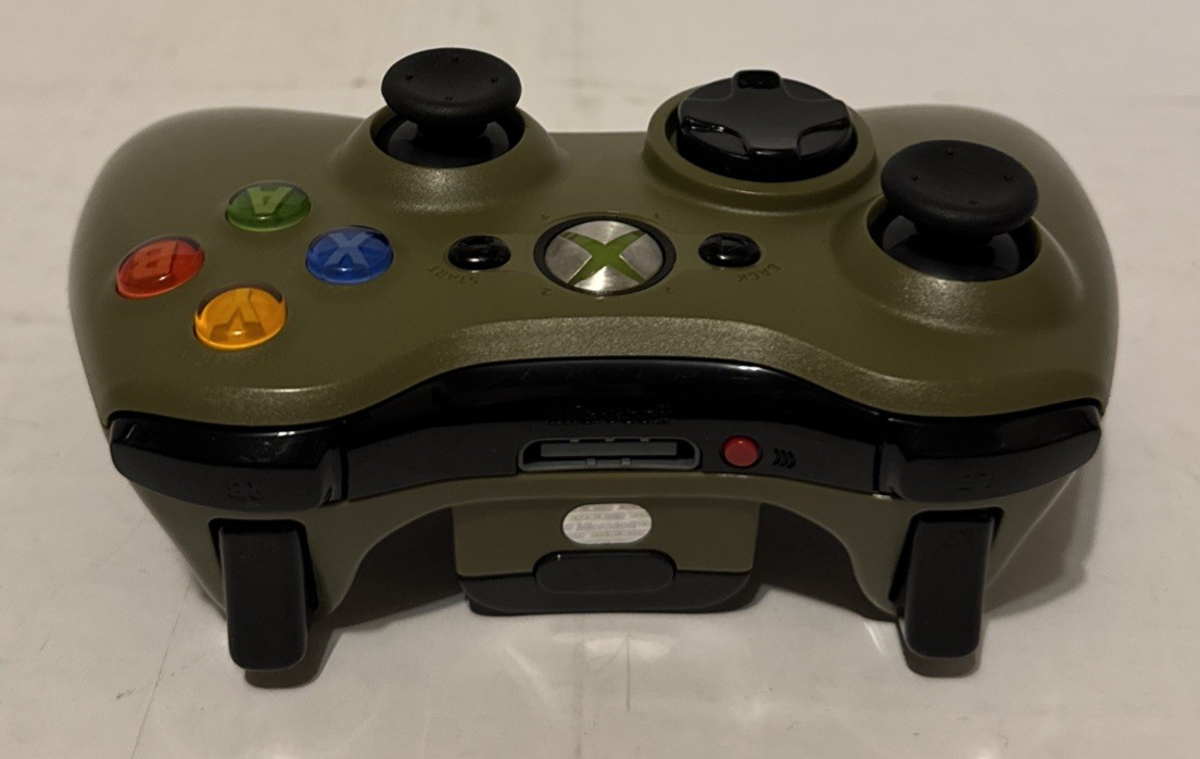Halo 3 Xbox 360 Complete Console Set w OEM Controller HDD Very Clean