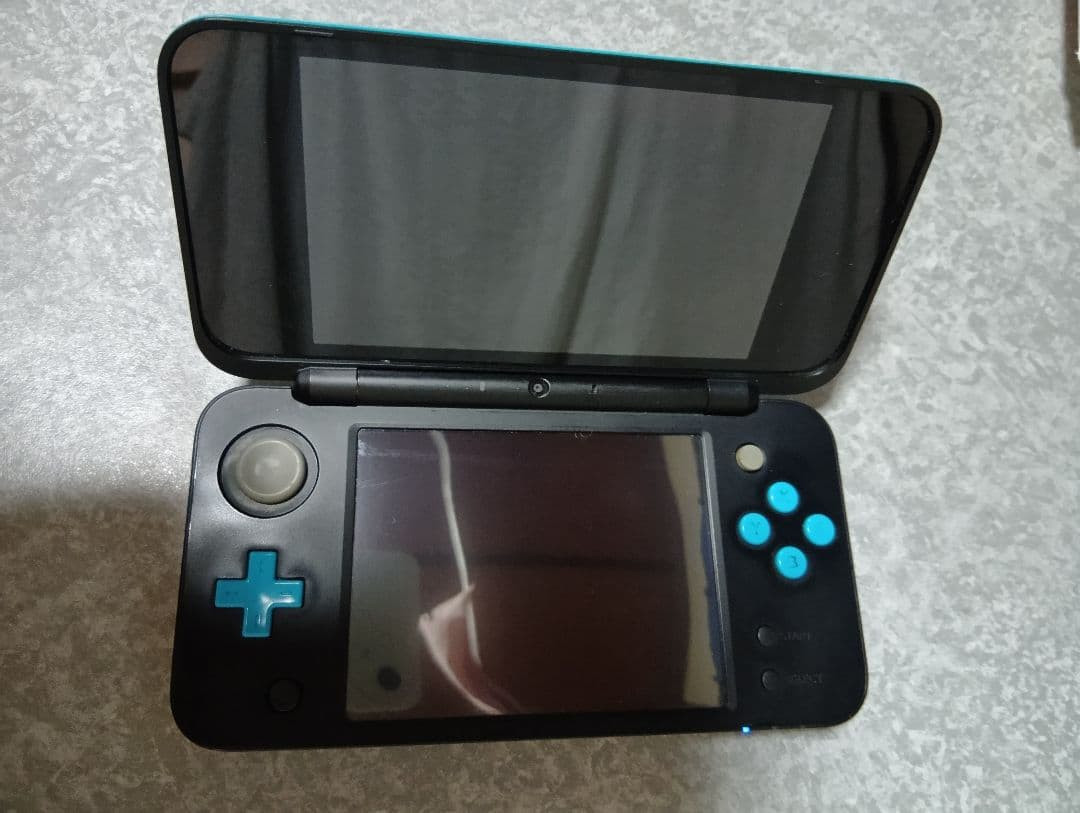 New Nintendo 2DS LL XL Black Blue Handheld Console System NTSC-J Japan 0146