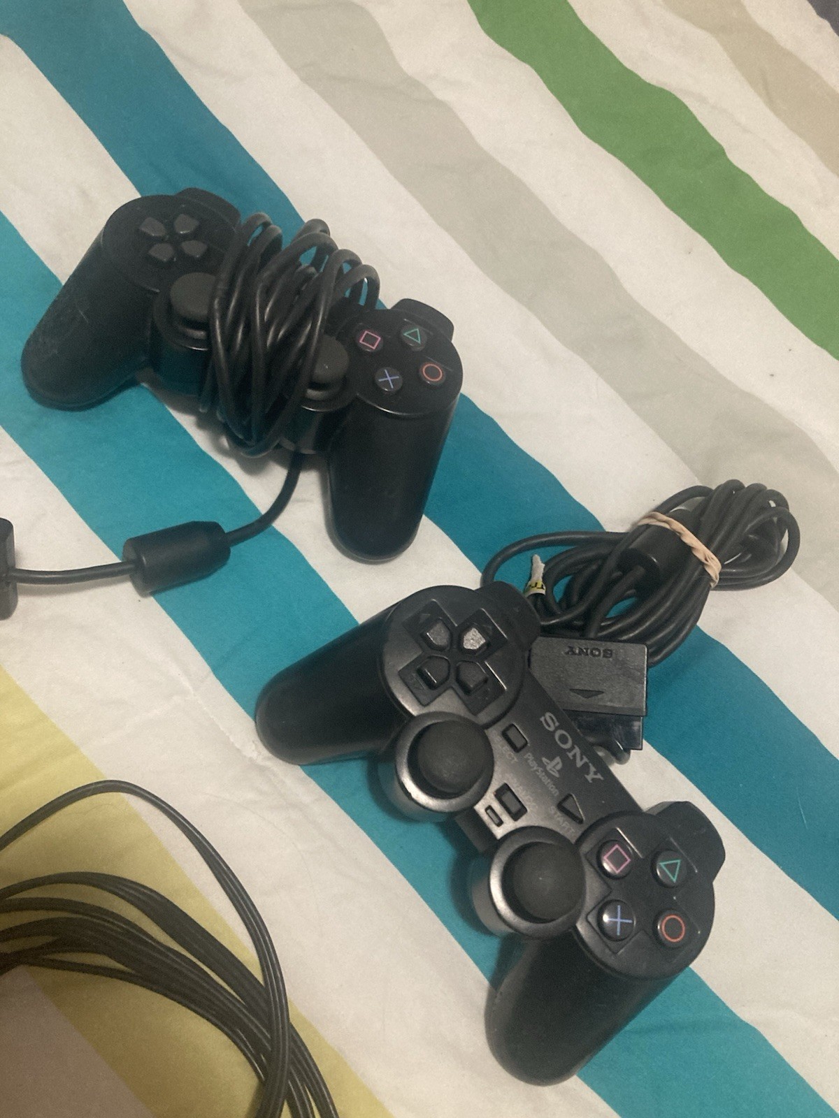 Sony PlayStation 2 PS2 Console SCPH-39001 8MB Card 2 Controllers Cables + games