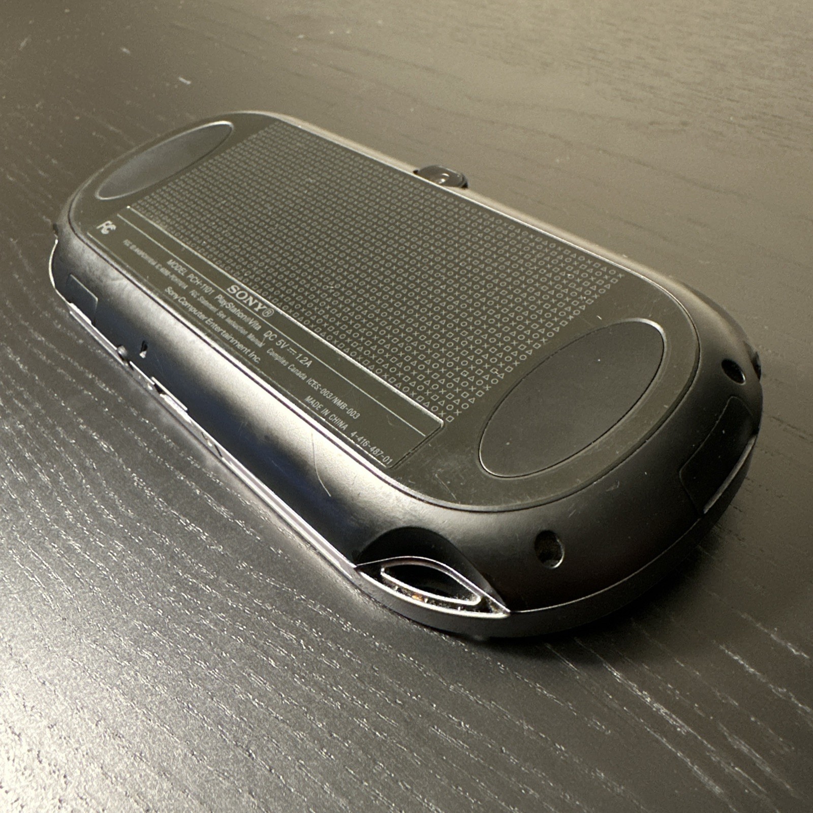 Sony PS Vita PCH-1100 Crystal Black OLED WiFi /3G Model – Fast Shipping
