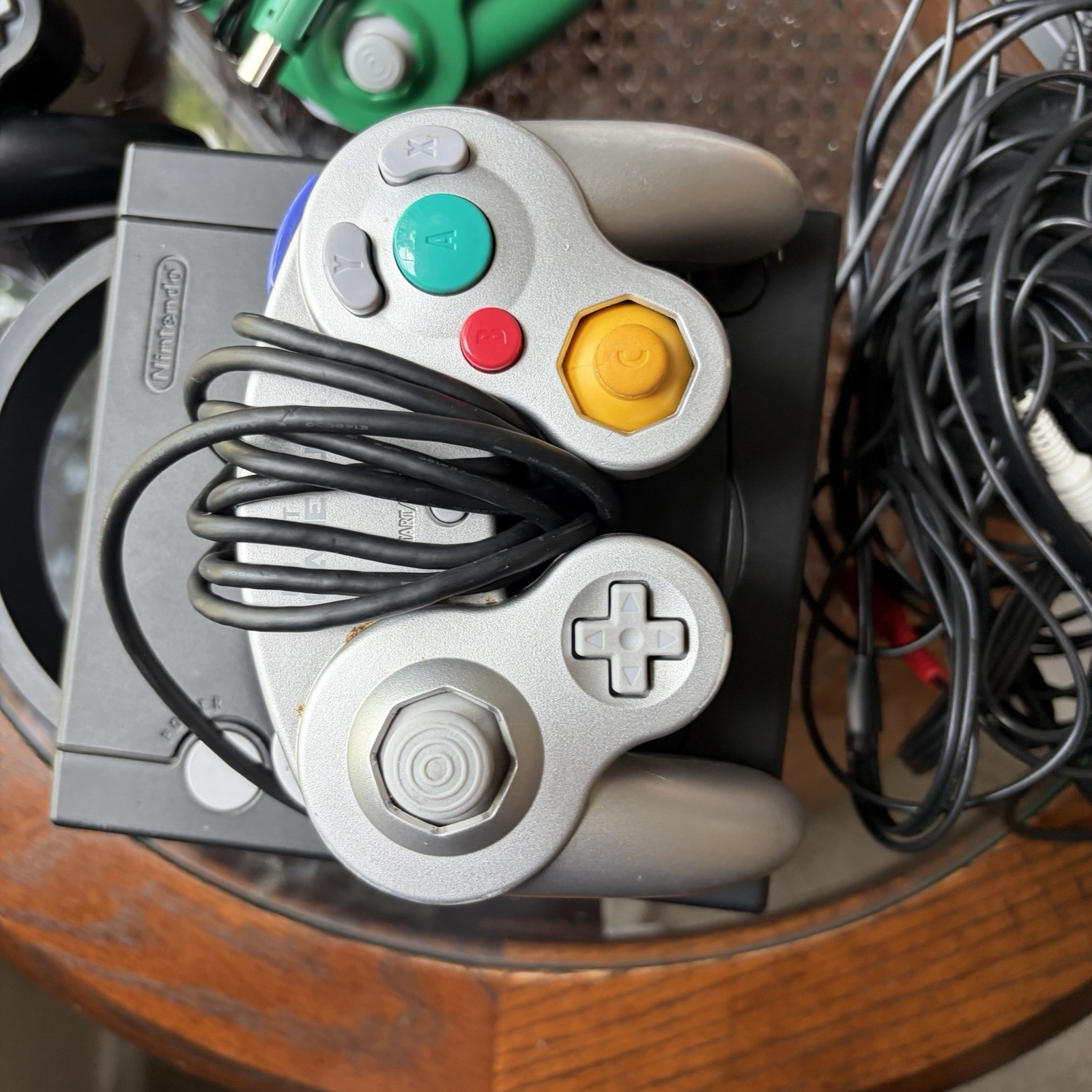 Nintendo DOLSKB GameCube 40 MB Jet Black Console