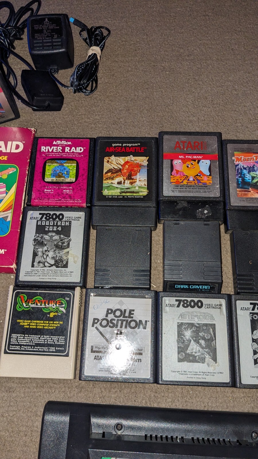 Atari 7800 system 20 Games,2 Controllers hook ups Tested to work Good condition