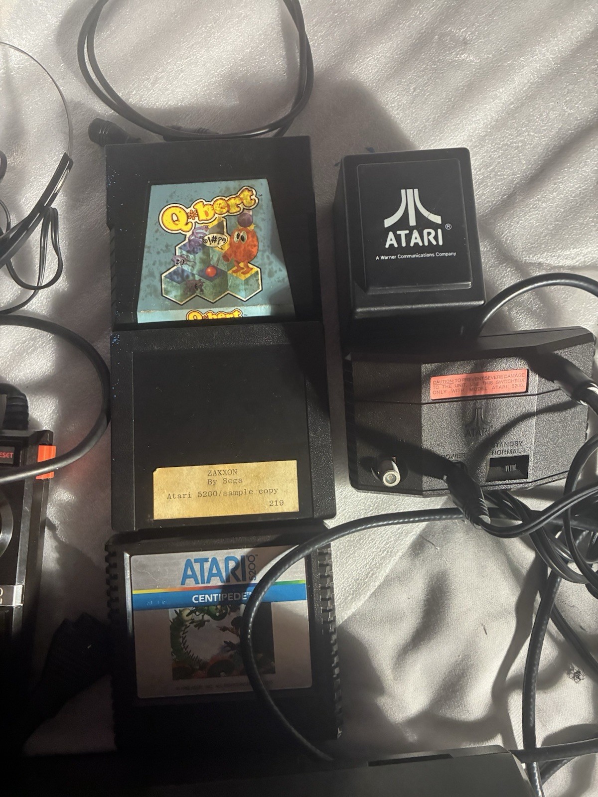 Atari 5200 Console Bundle – 2 Controllers + Games – Zaxxon Sample Not Included