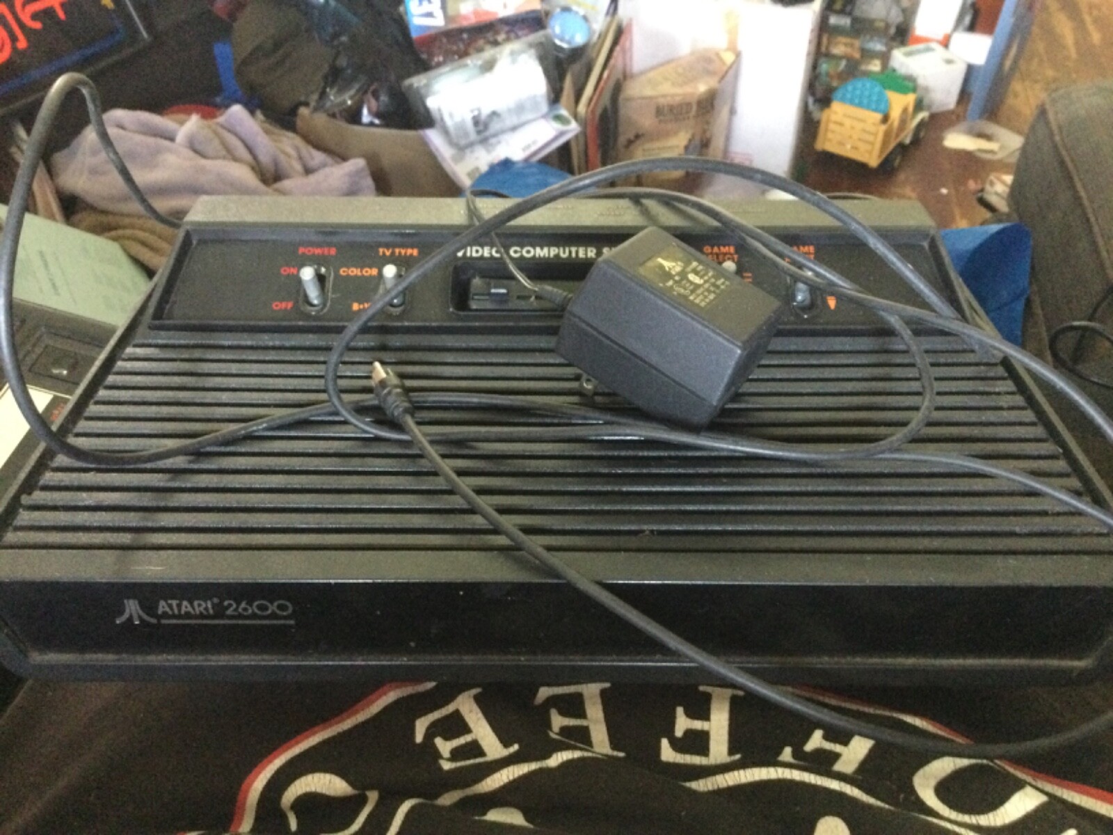 Atari 2600 Darth Vader Black Game Console 4 switch paddle set and 2 controllers