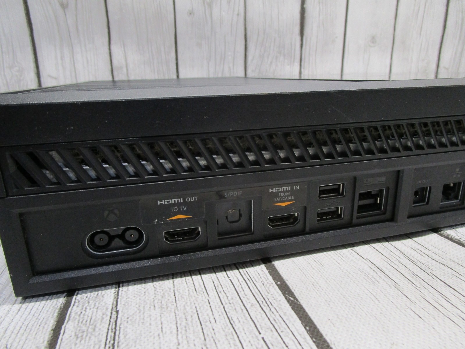 Microsoft Xbox One 1540 500GB Console Only – Black – Factory Reset – Tested
