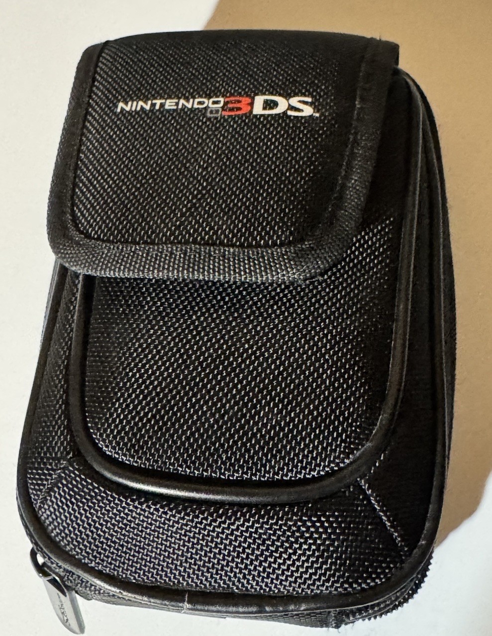 NINETENDO 3DS XL CONSOLE WITH 15 GAMES IN CASES & MANUALS 9 GAMES NO CASES