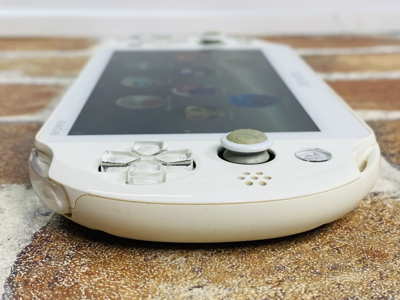 PS Vita PCH-2000 White ZA12 SONY PlayStation Japan Charger 16GB Pouch Tested DDP