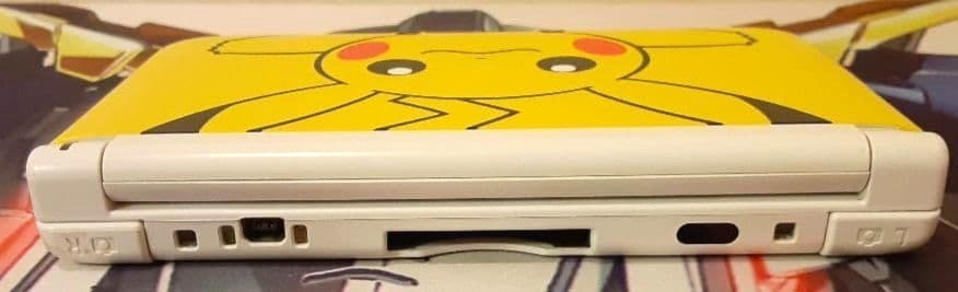 Nintendo 3DS XL LL Pokemon Pikachu Yellow Limited Console w/ Charger, Software