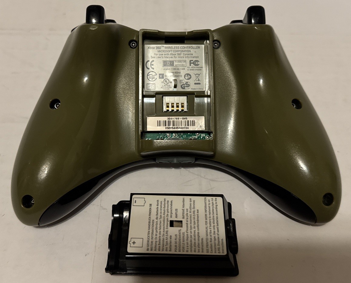 Halo 3 Xbox 360 Complete Console Set w OEM Controller HDD Very Clean