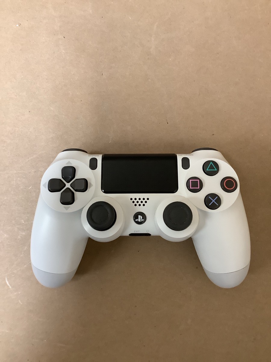 PS4 GAMES SONY CUH-1215A, #MB718821201; 500GB (210055-1)
