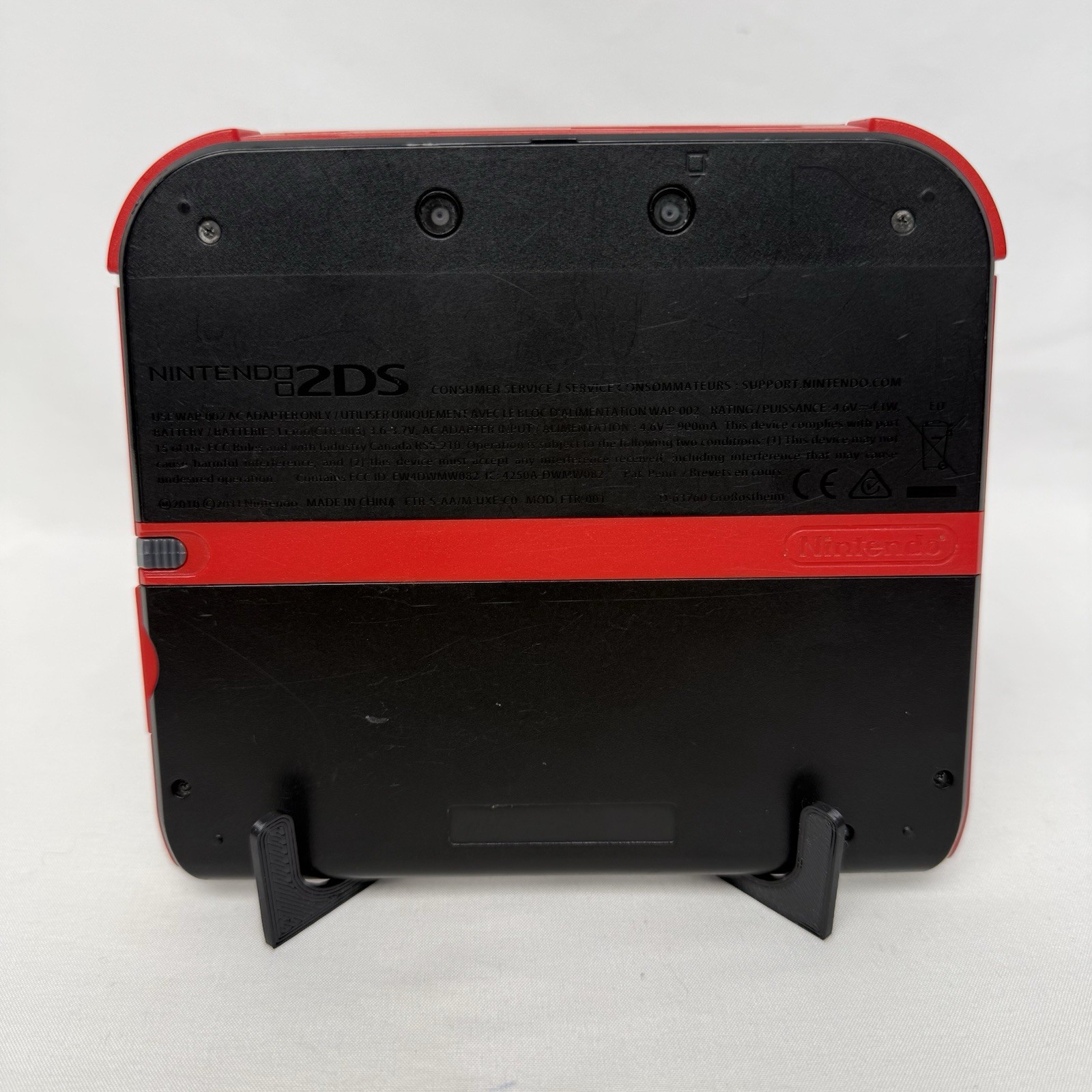 Nintendo 2DS Black & Red Handheld Video Game Console System FTR -001 Tested