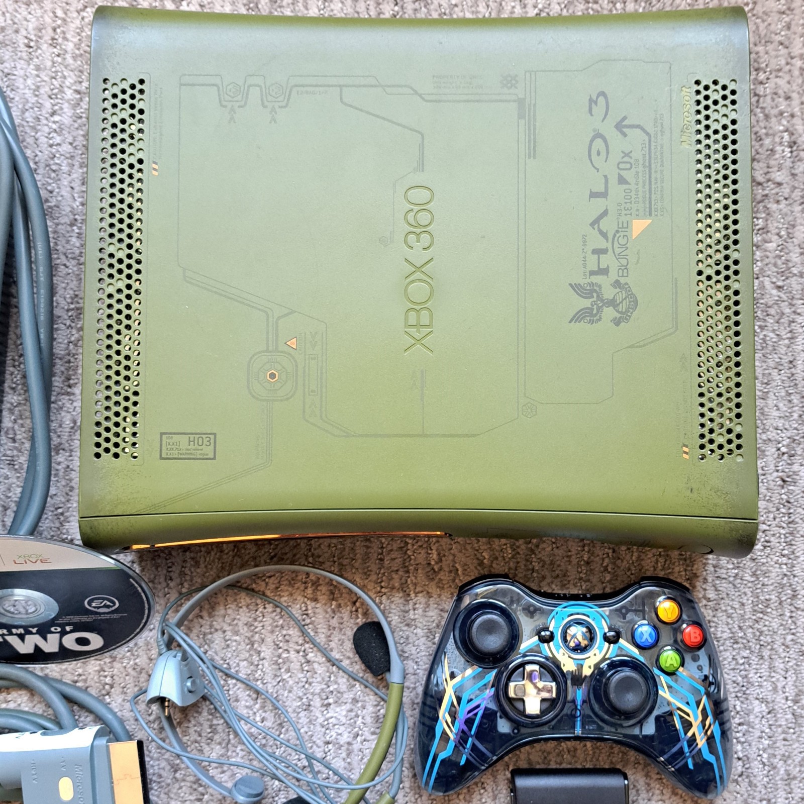 Xbox 360 Halo 3 Console Bundle + Green Headset, Forerunner Controller FOR REPAIR