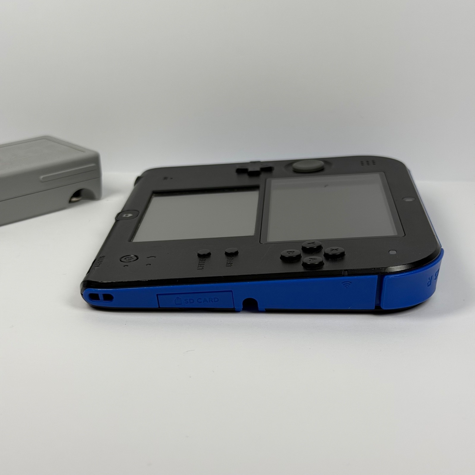 Nintendo 2DS Console Blue & Black Bundle w/ Charger Tested & Works