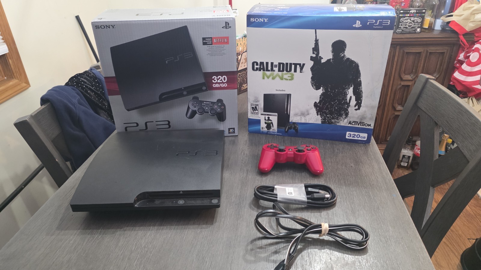 PlayStation 3 320GB Slim Bundle Call Of Duty: Modern Warfare 3 PS3