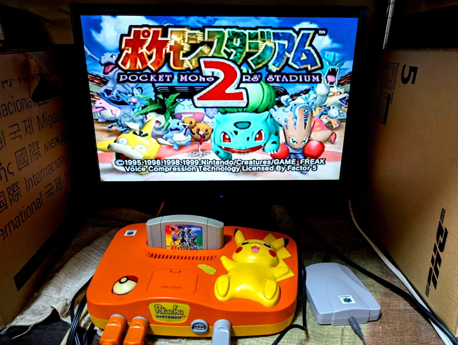 Nintendo 64 Pokemon Pikachu Region Free Console 2Controllers N64 japan