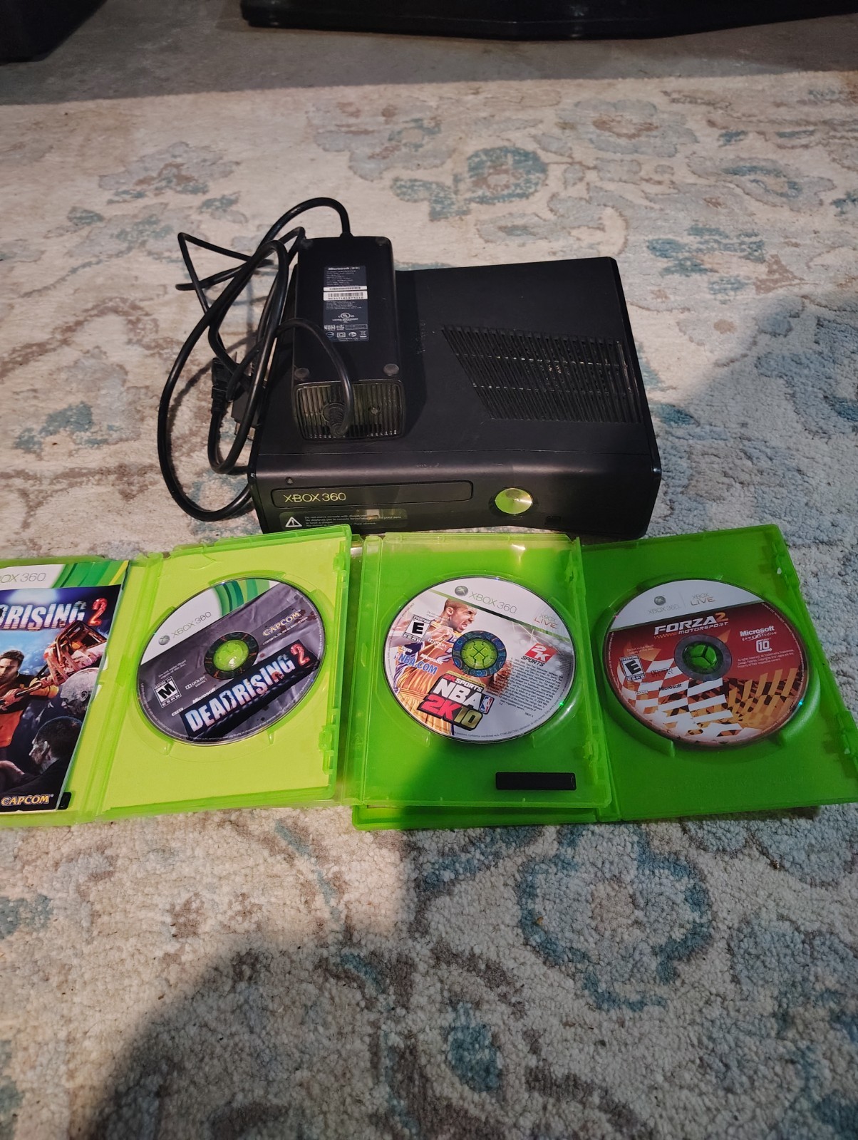 Xbox 360 Gaming Console No Controller Or HDMI Cord