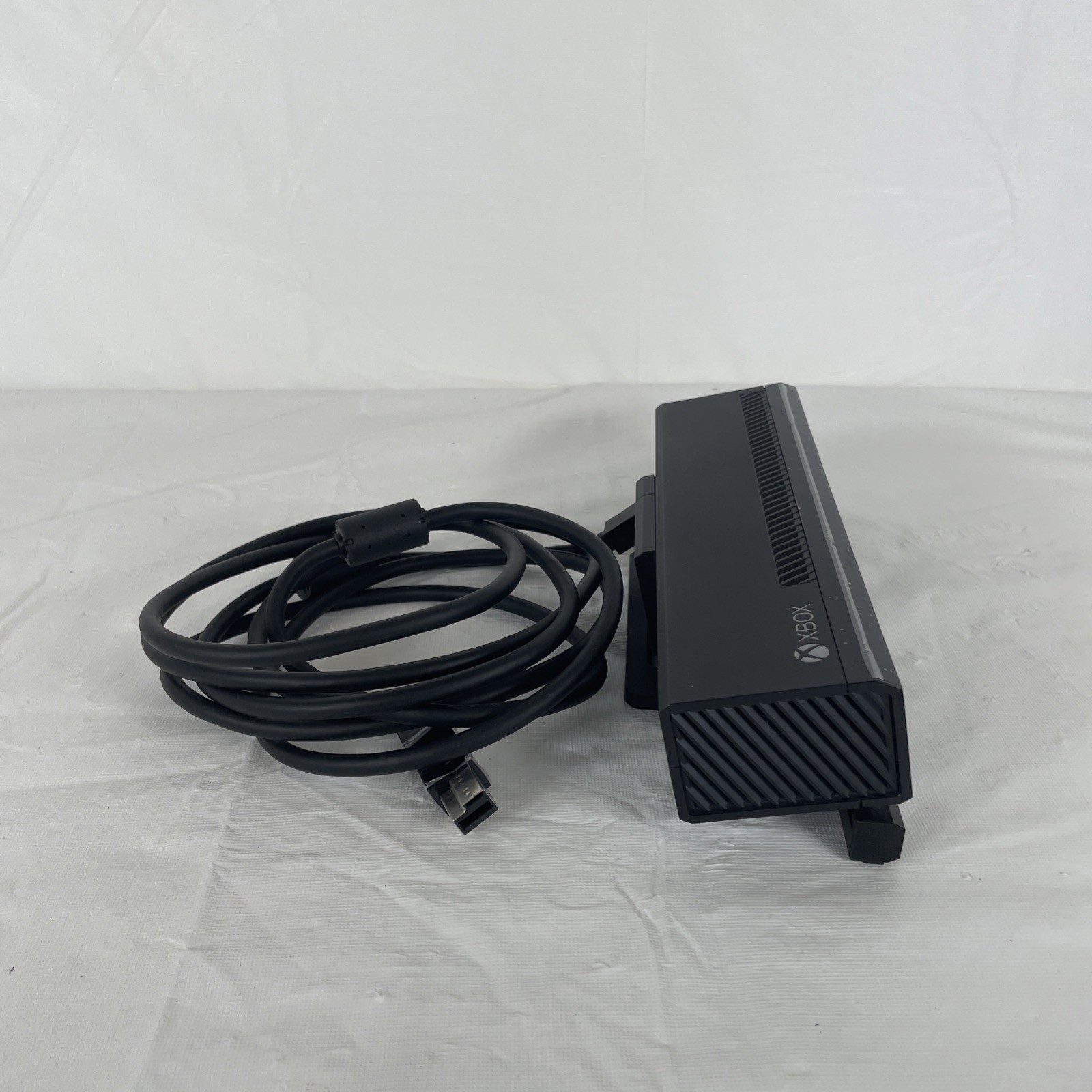 Xbox One w/ Kinect No Controller – Model 1540 – PARTS