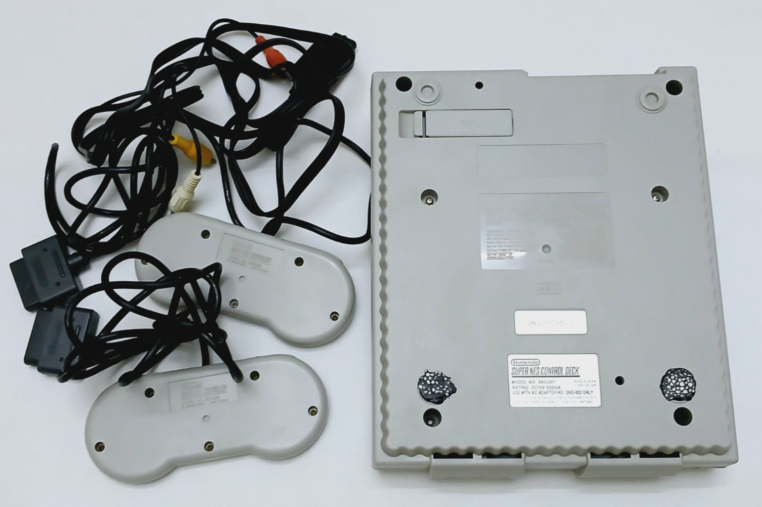 Super Nintendo Entertainment System Console SNS-001 – For Parts Only