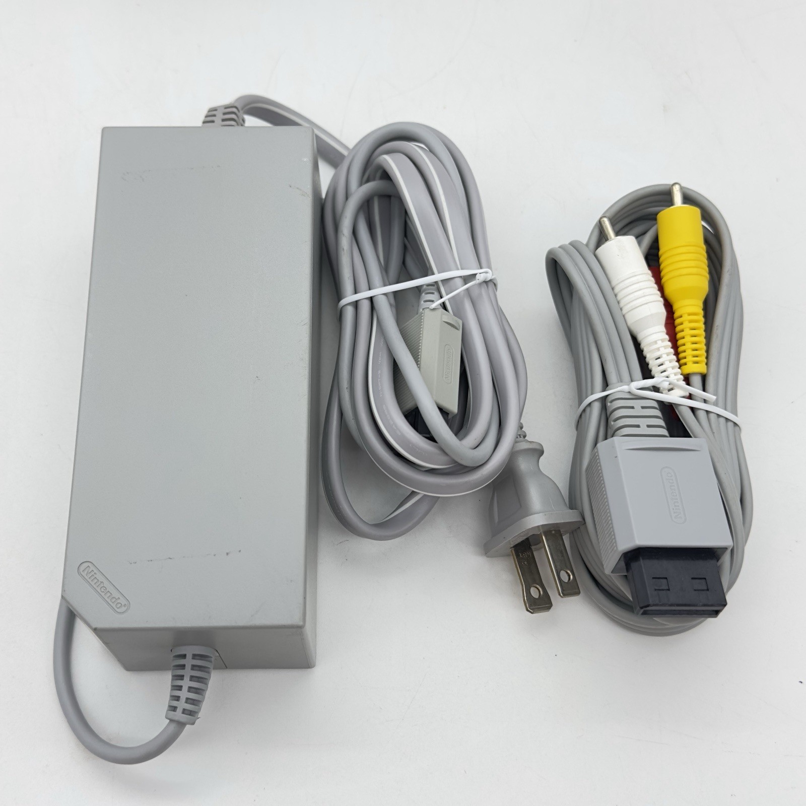 Nintendo Wii RVL-001 Console Bundle TESTED Controllers Games Manuals Complete