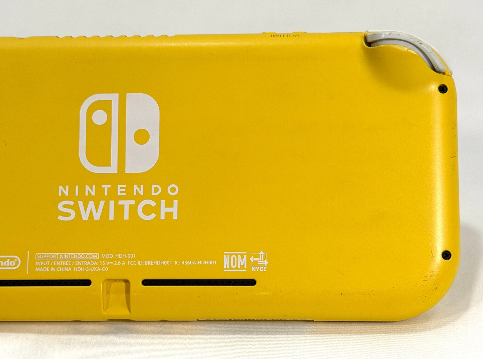 Nintendo Switch Lite HDH-001 (Console Only) – Yellow