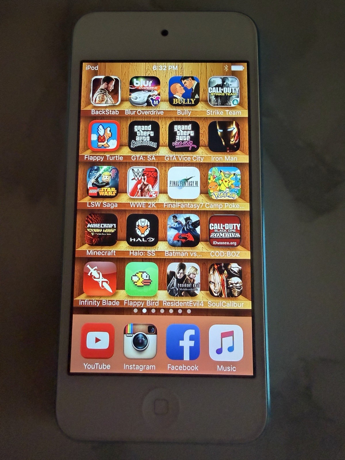 120 Games Ipod Touch 5th 32gb Halo Minecraft Cod Bully GTA Rare Retro