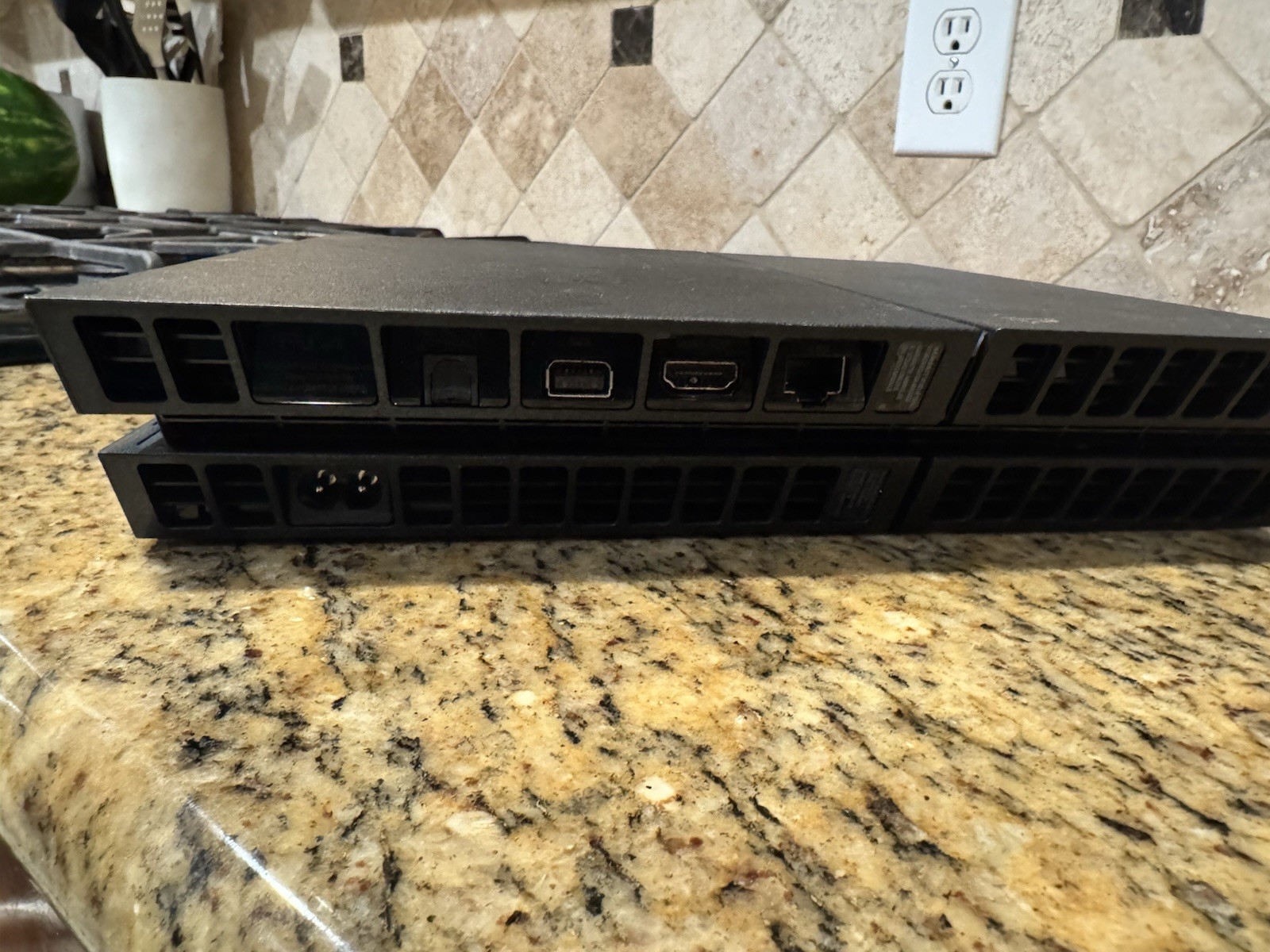 Sony PlayStation 4 500GB Jet Black Console Fw 7.00