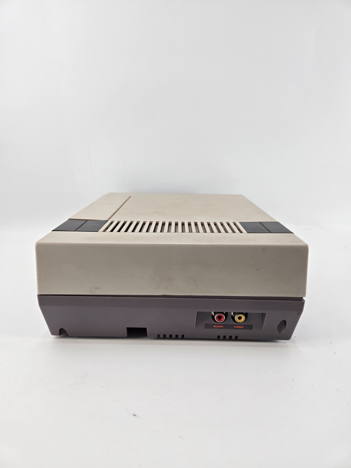 Nintendo NES NES-001 Console FOR PARTS OR REPAIR FLASHES RED #2