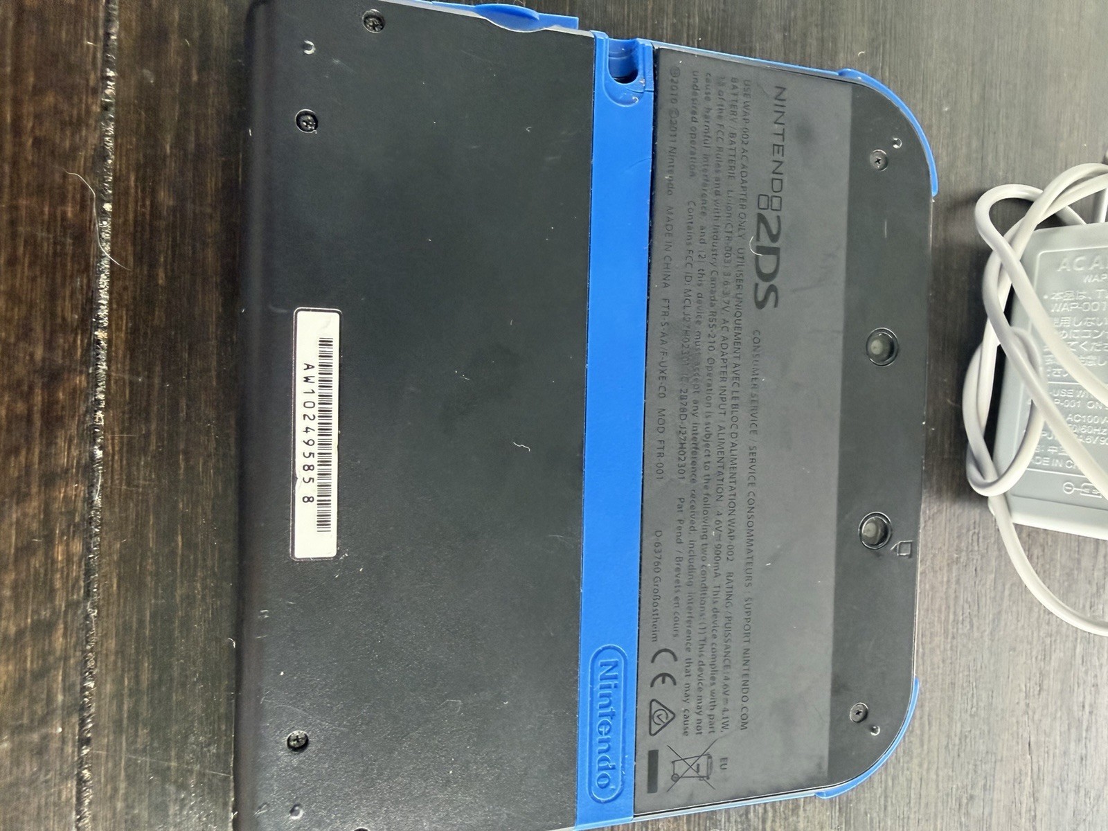 Nintendo 2DS Black/Blue Console w/ Charger & 4GB SD Card Tested READ