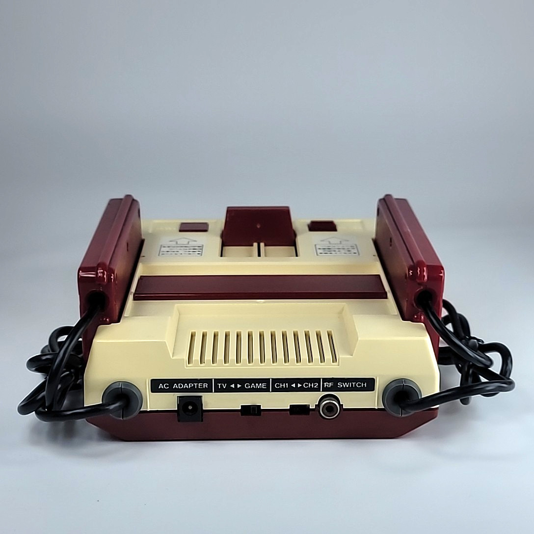 NINTENDO FAMICOM CONSOLE HVC-001 BOX & MANUAL & 1５GAMES From Japan 2407100001