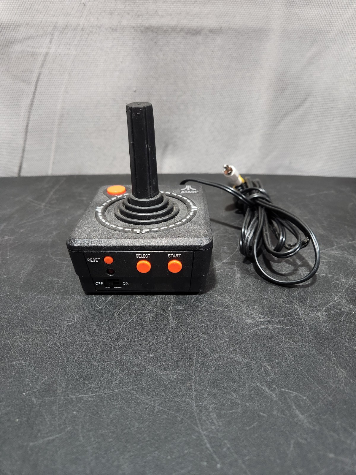 2002 Jakks Pacific TV Games Video Game System ATARI Plug N Play