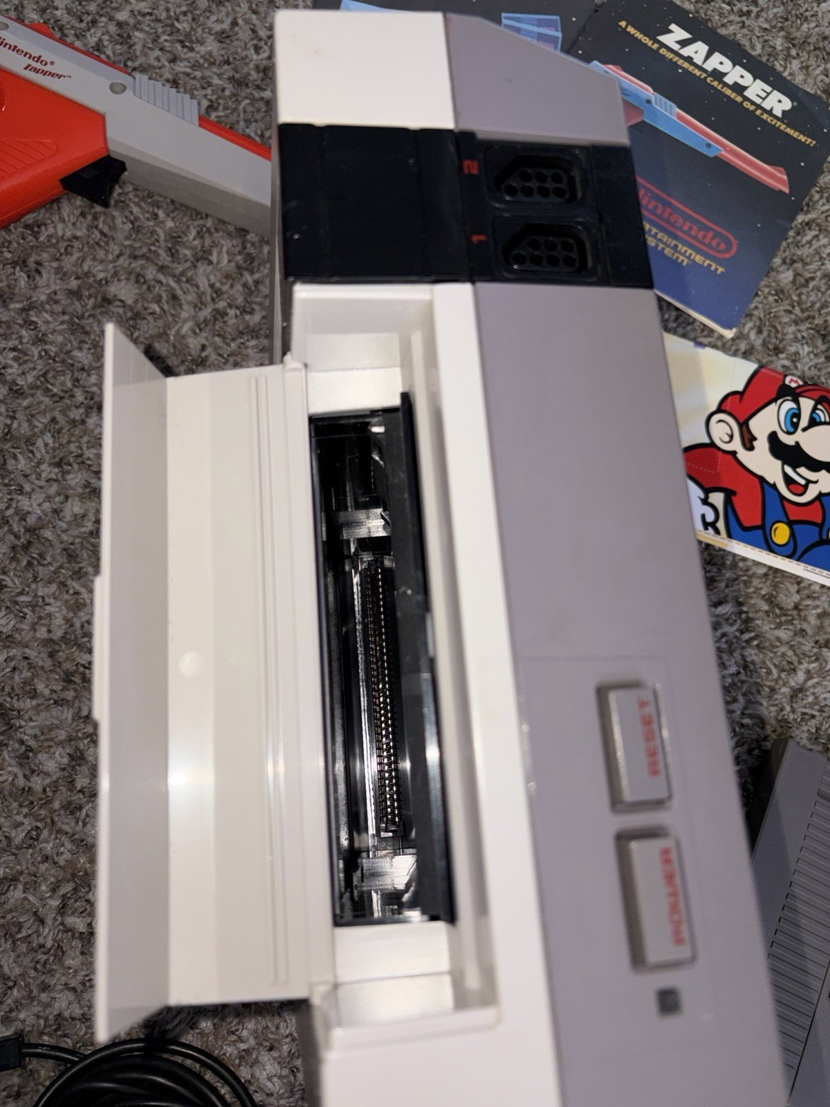 Nintendo NES Console Bundle Super Mario Bros 1 2 3 Zapper 2 Controllers Tested