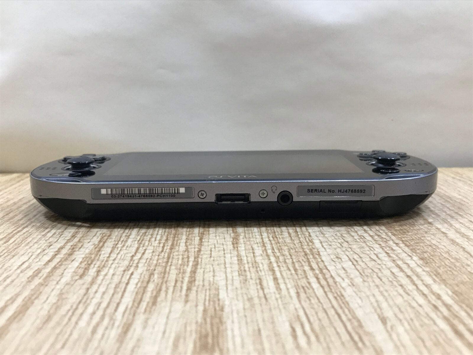 PS Vita PCH-1000 CRYSTAL BLACK Console Japan – With Defects GE1740